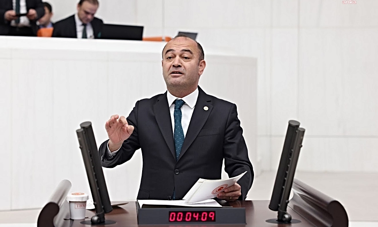 Sıcak Gündem: Özgür Karabat, 131 fonun tasfiye sürecine girmesini güven krizi olarak niteledi ve Merak Edilenl