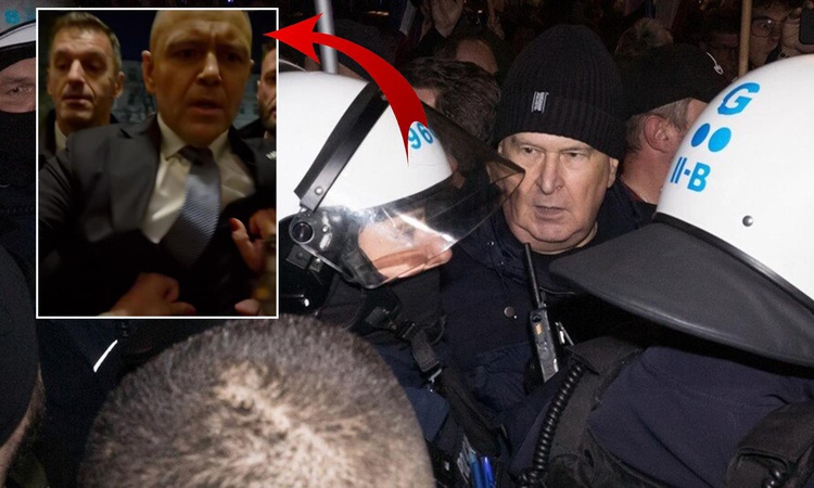Sıcak Gündem: Polonya'daki kaostan inanılmaz görüntüler! Cumhurbaşkanı ile hakim arasında arbede çıktı - Son D