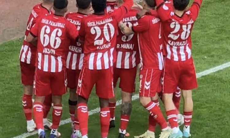 Sıcak Gündem: Sivasspor, 1'inci Lig'in 11'inci haftasında Sarıyer ile 1-1 berabere kaldı: Gelişmeler Takip Edi