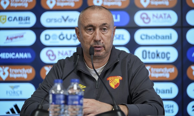 Sıcak Gündem: Stoilov, Fenerbahçe'yi 2-1 yenen Göztepe'nin galibiyetini fırsatlara bağladı ve Merak Edilenler