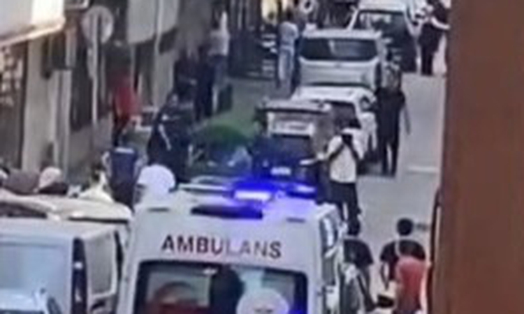 Sıcak Gündem: Sultangazi’de düğün öncesi gelin almada kavga; polis biber gazıyla müdahale etti | İşte Tüm Ayrı