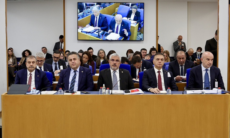 Sıcak Gündem: Tasfiyesine karar verilen fonlara ilişkin kanun teklifi, Plan ve Bütçe Komisyonu’nda