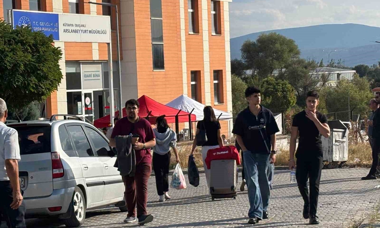 Sıcak Gündem: Tavşanlı'da yeni akademik yıl resmen start aldı, esnaf öğrencilere 7/24 hizmet verecek - Son Dak