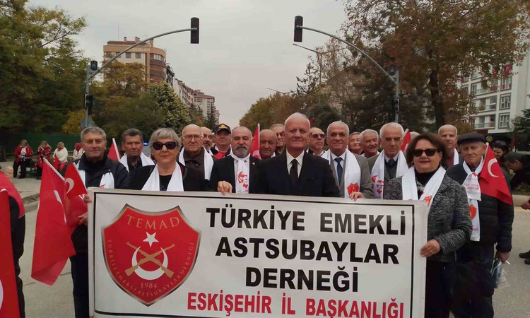 Sıcak Gündem: TEMAD Eskişehir İl Başkanlığı üyeleri 29 Ekim geçit töreninde yürüdü ve Merak Edilenler