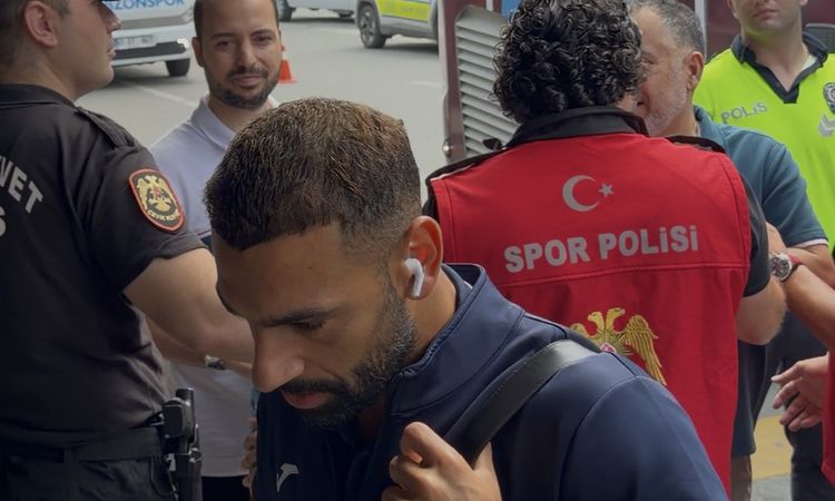 Sıcak Gündem: Trabzonspor, Ferencvaros maçı için Budapeşte'de - Son Dakika Bilgileri