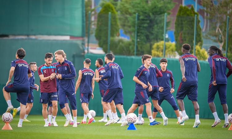 Sıcak Gündem: Trabzonspor, Papara Park'ta Beşiktaş'la oynayacağı maçın hazırlıklarını tamamladı | İşte Tüm Ayr