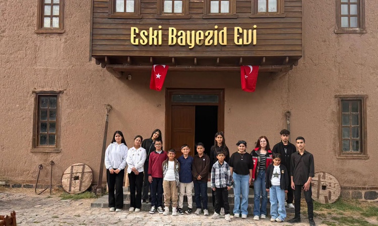 Sıcak Gündem: Tutaklı çocuklar Doğubayazıt'ta İshak Paşa Sarayı'nı ve tarihî mekânları gezdi | İşte Tüm Ayrınt