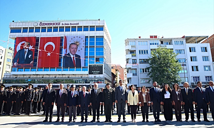 Sıcak Gündem: Uşak'ta 19 Eylül Gaziler Günü kutlandı: Gelişmeler Takip Ediliyor