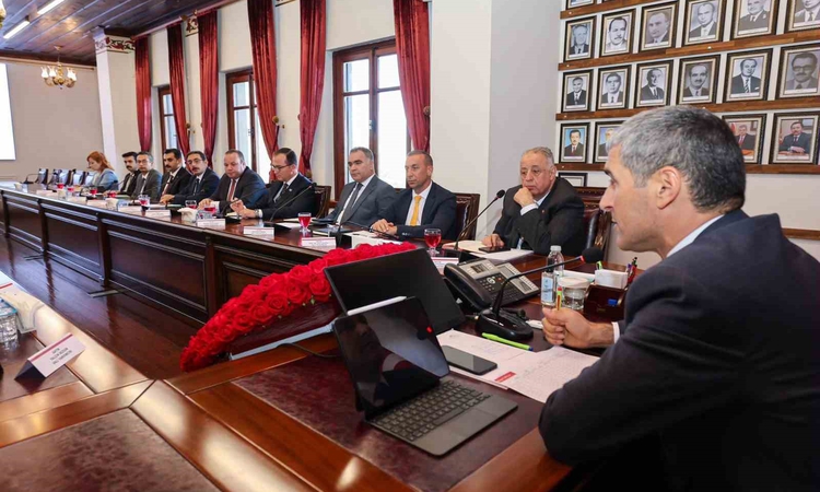 Sıcak Gündem: Vali Aktaş: "Kamu hizmetlerinde hız ve koordinasyon çok önemli"