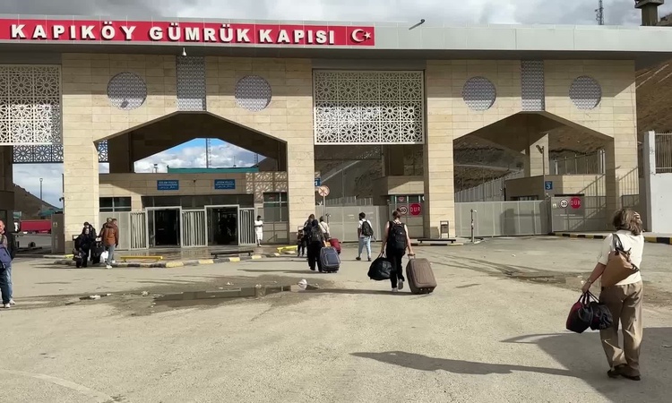 Sıcak Gündem: Van Saray'da minibüs hattında araç sayısı yakıt maliyetiyle 150'den 50'ye gerileme kaydetti ve M