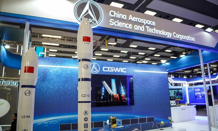 Sıcak Gündem: Yang Liwei, Pakistanlı astronotun Çin uzay istasyonunda uçuş yapacağını söyledi