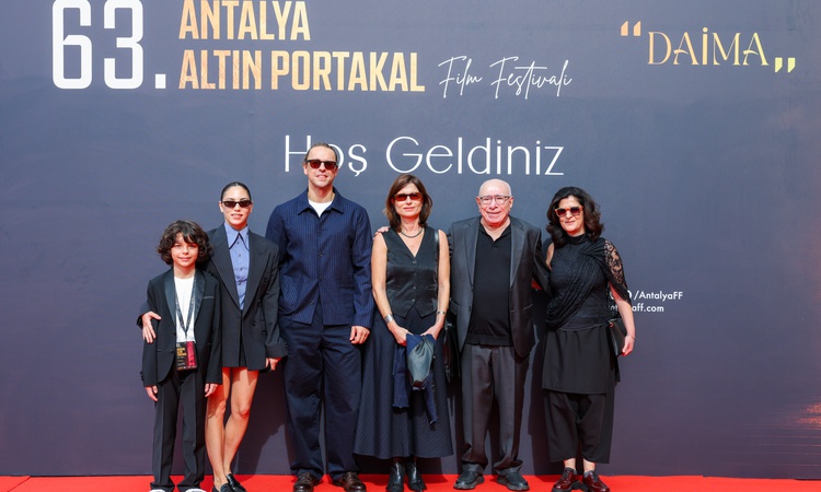 Sıcak Gündem: Yeşim Ustaoğlu'nun Artakalan filmi Altın Portakal'da Türkiye prömiyerini yaptı ve Merak Edilenle