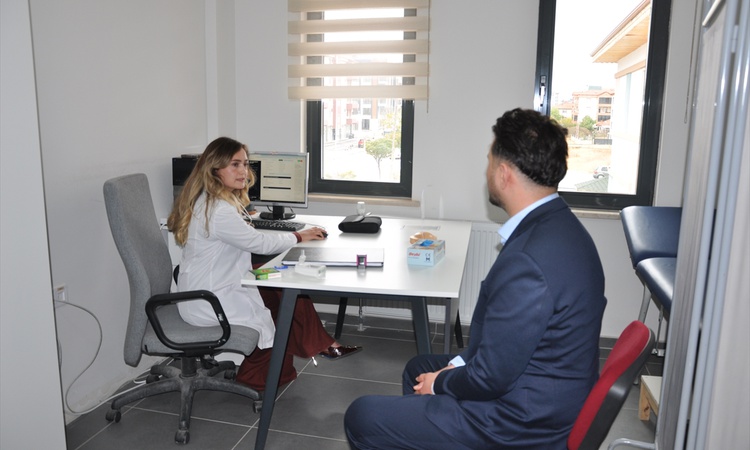 Sıcak Gündem: Yozgat Sorgun'da sigara bırakma polikliniği ilk hastasını kabul etti: Gelişmeler Takip Ediliyor
