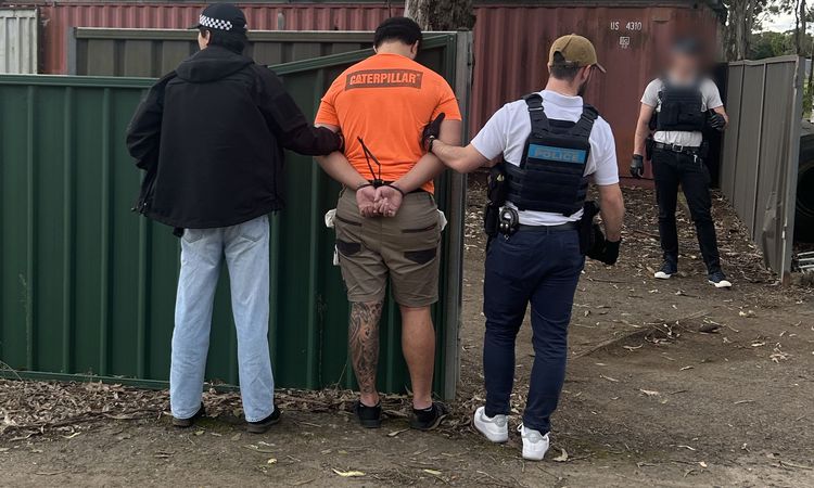 Gündemden Son Bilgiler: Sidney polisi 107 kilogram uyuşturucu ele geçirdi: İki İngiliz vatandaşı gözaltında -