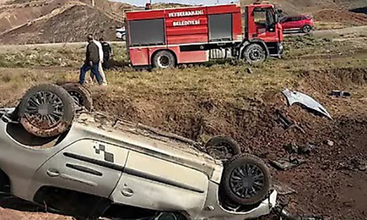 Siirt Baykan'da takla atan otomobilde aynı aileden 5 kişi yaralandı