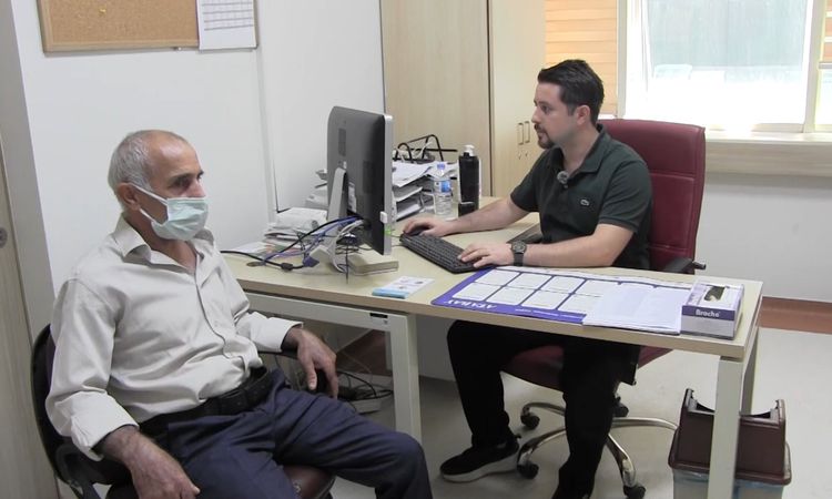 Siirt'te Erken Teşhis Hayat Kurtardı: 3. Evre Kolon Kanseri Hastası Ameliyat Oldu