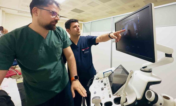 Siirt'te Tiroid Nodüllerinde Cerrahisiz Tedavi İmkanı - Son Dakika ve Merak Edilenler