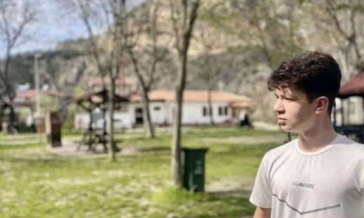 Kritik Açıklama: Şile'de Yasak Bölgede Denize Giren 14 Yaşındaki Çocuk Boğuldu - Son Dakika