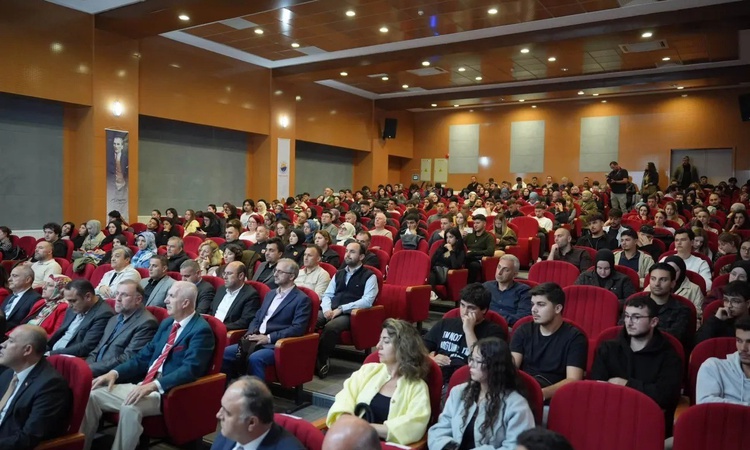 Sinop’ta Cumhuriyet’in 103. yılına özel panel: Gelişmeler Takip Ediliyor
