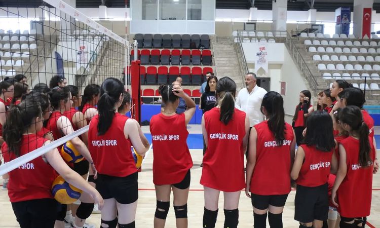 Ayrıntılar Netleşti: Sivas GSB spor okullarında yaz coşkusu - Son Dakika Haberleri: Gelişmeler Takip Ediliyor