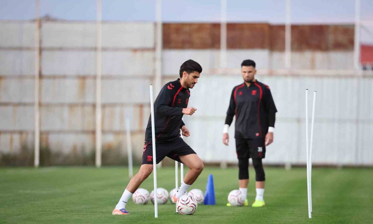 Sivasspor, 5 günlük iznin ardından Pendikspor maçı hazırlıklarına resmen start aldı ve Merak Edilenler