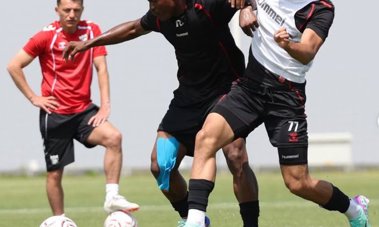 Gündemden Son Bilgiler: Sivasspor, yeni sezon hazırlıklarını Erciyes'te sürdürüyor - Haberleri