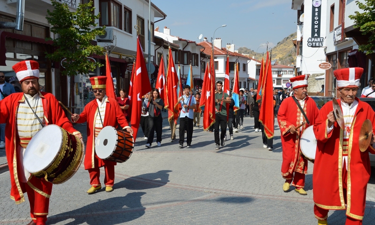 Sivrihisar'da kurtuluş kutlamaları 105. Yıl Zafer Yürüyüşü'yle resmen start aldı ve Merak Edilenler