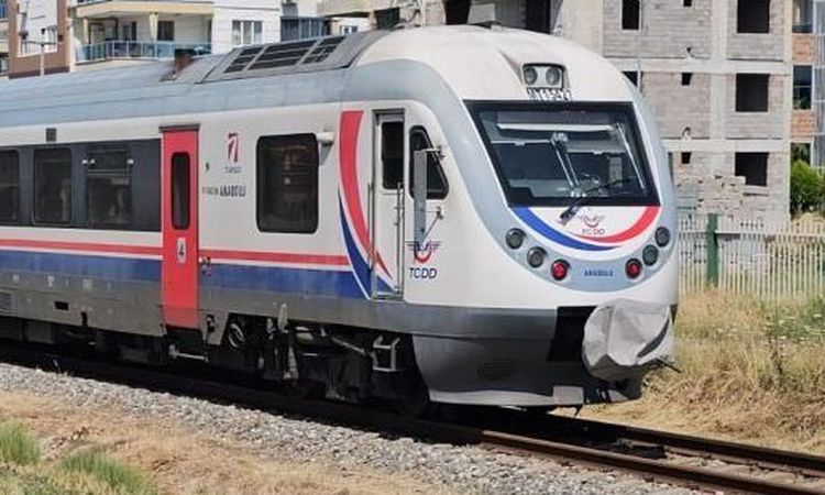 Ayrıntılar Netleşti: Söke'de Tren Kazası: Bir Kişi yaşamını yitirdi - Son Dakika Haberleri: Gelişmeler Takip E