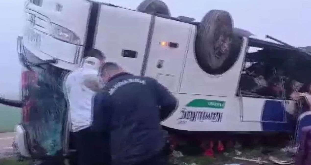 Gündemden Son Bilgiler: Son dakika... Adana'da yolcu otobüsü devrildi: 2 kişi öldü, çok sayıda yaralı var - Ha