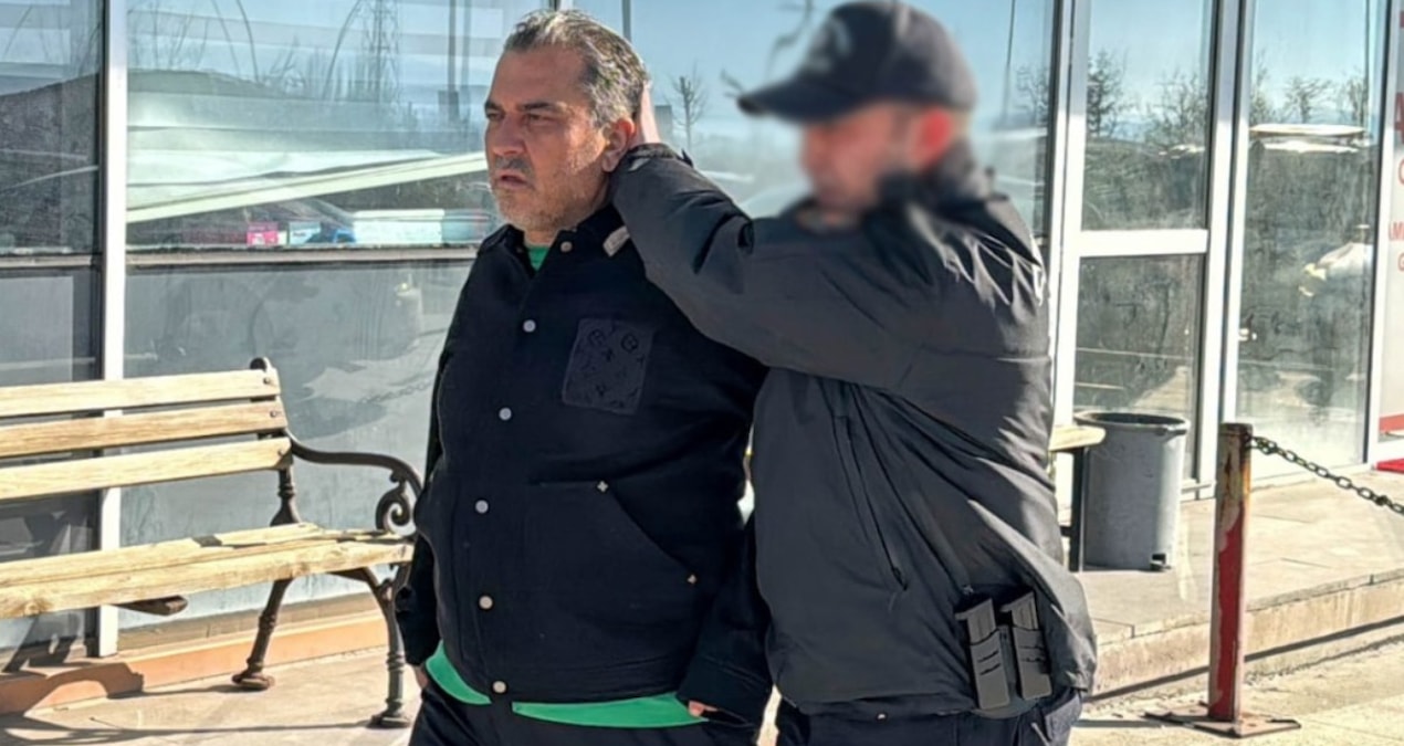 Kritik Açıklama: Son dakika.. Eşme Belediye Başkanı görevden uzaklaştırıldı - En Son Haber