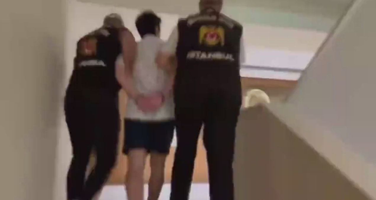Breaking news: Comedian Deniz Göktaş was detained at the airport! - Last Minute