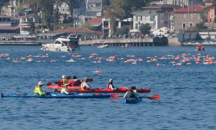 Son Gelişme: 38. Boğaziçi Kıtalararası Yüzme Yarışı: 64 Ülkeden 2 Bin 500 Sporcu Kulaç Attı: Gelişmeler Takip