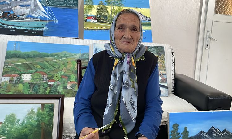 Son Gelişme: 81 Yaşındaki Şahinde Ermiş'in İkinci Resim Sergisi