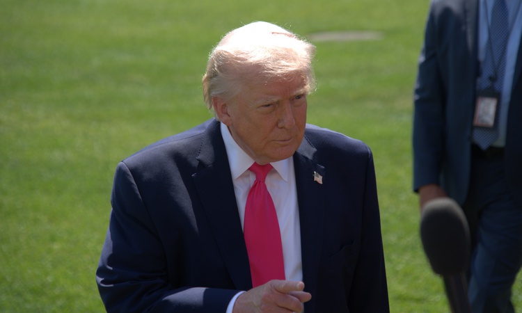 Son Gelişme: ABD Başkanı Trump, Zelenskiy'e tepki gösterip Ukrayna'da seçim çağrısı yaptı ve Merak Edilenler