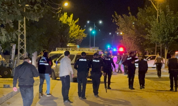 Son Gelişme: Adıyaman'da 4 yaralı kavgada 17 şüpheli daha yakalanarak gözaltına sevk edildi, 5 tüfek ele geçir