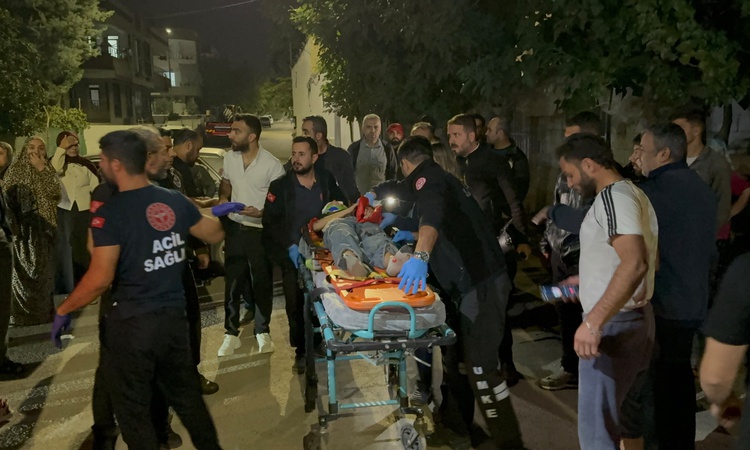 Son Gelişme: Adıyaman'da savrulan otomobil bisikletli iki çocuğa çarptı, çocuklar yaralandı