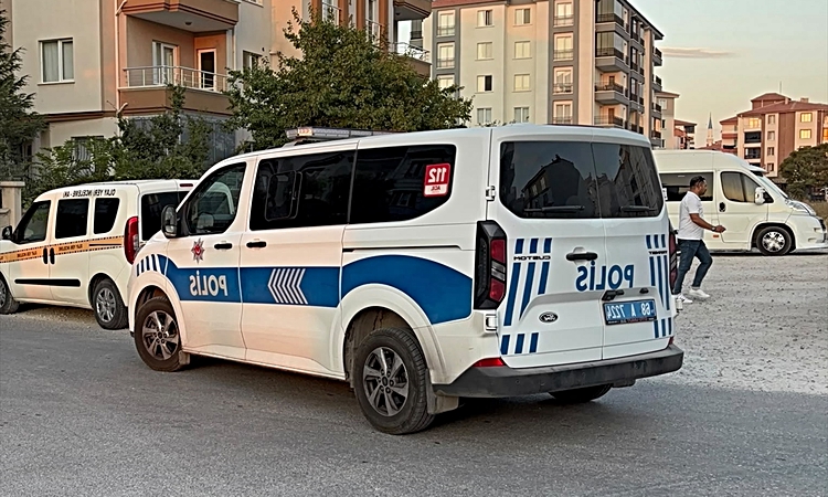 Son Gelişme: Aksaray'da 5. katın penceresinden düşen 18 yaşındaki kız öldü - Son Dakika Bilgileri
