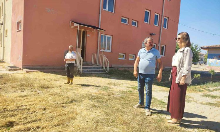 Son Gelişme: Altıntaş'ta Okul Tadilatları İncelendi