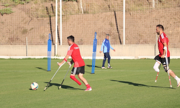 Son Gelişme: Ampute Milli Futbol Takımı, Dünya Kupası öncesi Kayseri'de 4. etap kampına resmen start aldı ve M