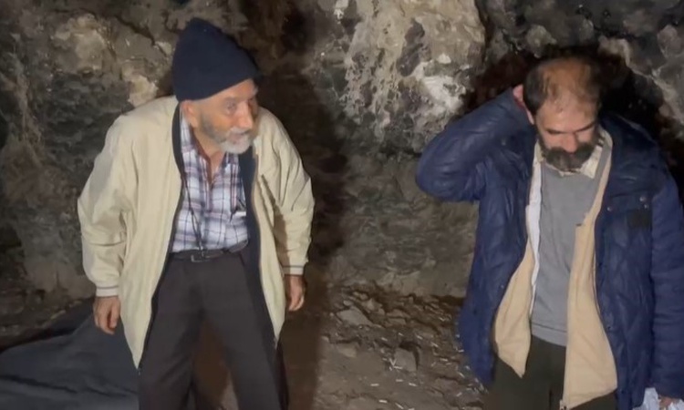 Son Gelişme: Ankara'dan gelen 83 yaşındaki baba, Uludağ'da mağarada kalan 52 yaşındaki oğluna kavuştu: Gelişme