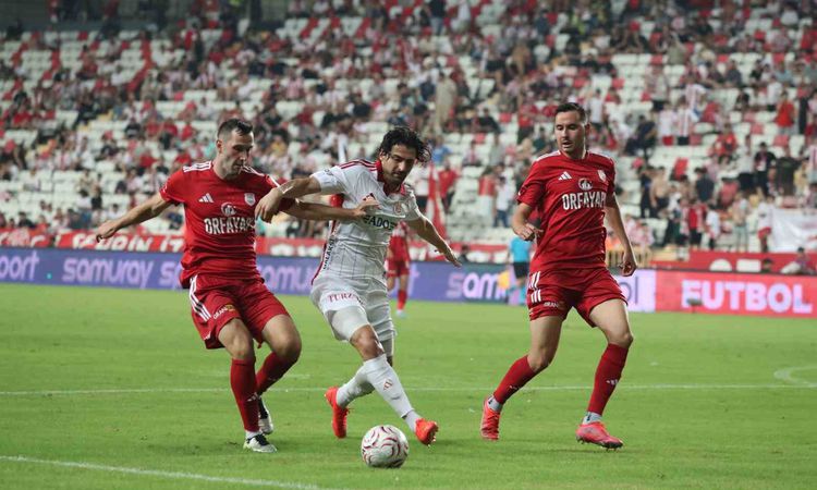 Son Gelişme: Antalyaspor evinde Pendikspor'a 3-2 mağlup oldu