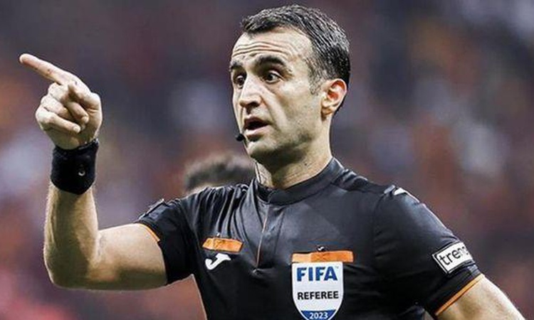 Son Gelişme: Atilla Karaoğlan Galatasaray - Fenerbahçe karnesi: Atilla Karaoğlan'ın yönettiği FB GS maçları na