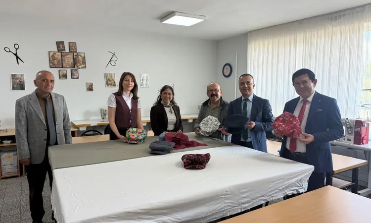 Son Gelişme: Aydın Yenipazar'da sekiz köşeli şapka yapımı kursu açılacak ve Merak Edilenler