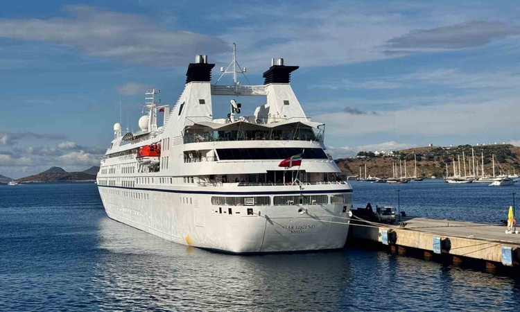 Son Gelişme: Bahama bayraklı Star Legend, 277 yolcu ve 202 personelle Bodrum'a yanaştı