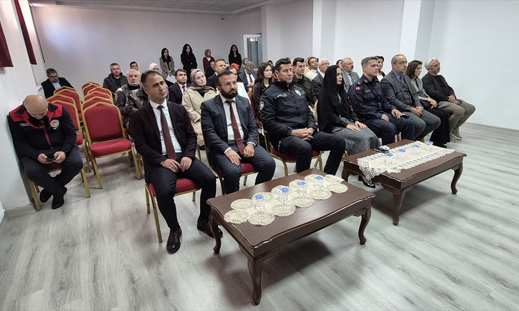 Son Gelişme: Bahşılı İmam Hatip Ortaokulu'nda Mevlid-i Nebi programı düzenlendi - Son Dakika Bilgileri