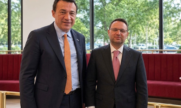 Son Gelişme: Bakan Gürlek Türkevi programında çekilen fotoğrafın perde arkası gözler önüne serildi: Gelişmeler