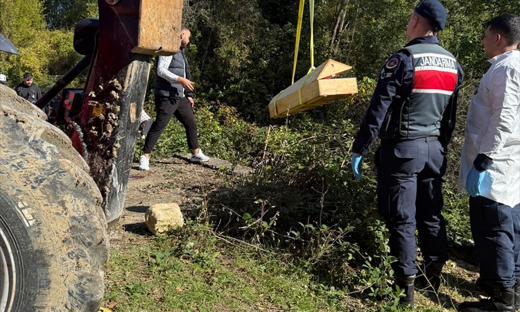 Son Gelişme: Bartın Kozcağız'da dere yatağında motosiklet yanında 35 yaşındaki erkek ölü bulundu ve Merak Edil