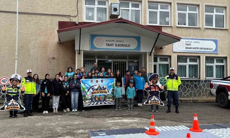 Son Gelişme: Bayburt'ta 'Trafikte Ben de Varım' projesi 28 ortaokulda uygulanacak ve Merak Edilenler