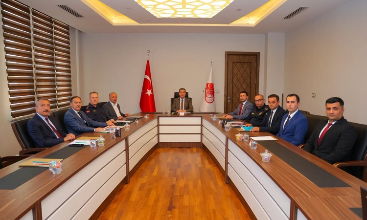 Son Gelişme: Bayburt Valisi Mustafa Eldivan başkanlığında üniversite güvenlik toplantısı yapıldı | İşte Tüm Ay