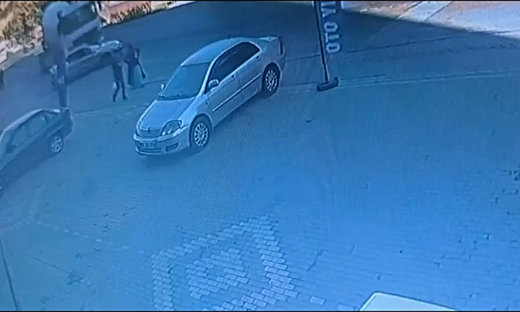 Son Gelişme: Beton mikseri ile otomobilin çarpıştığı kaza kamerada: Gelişmeler Takip Ediliyor